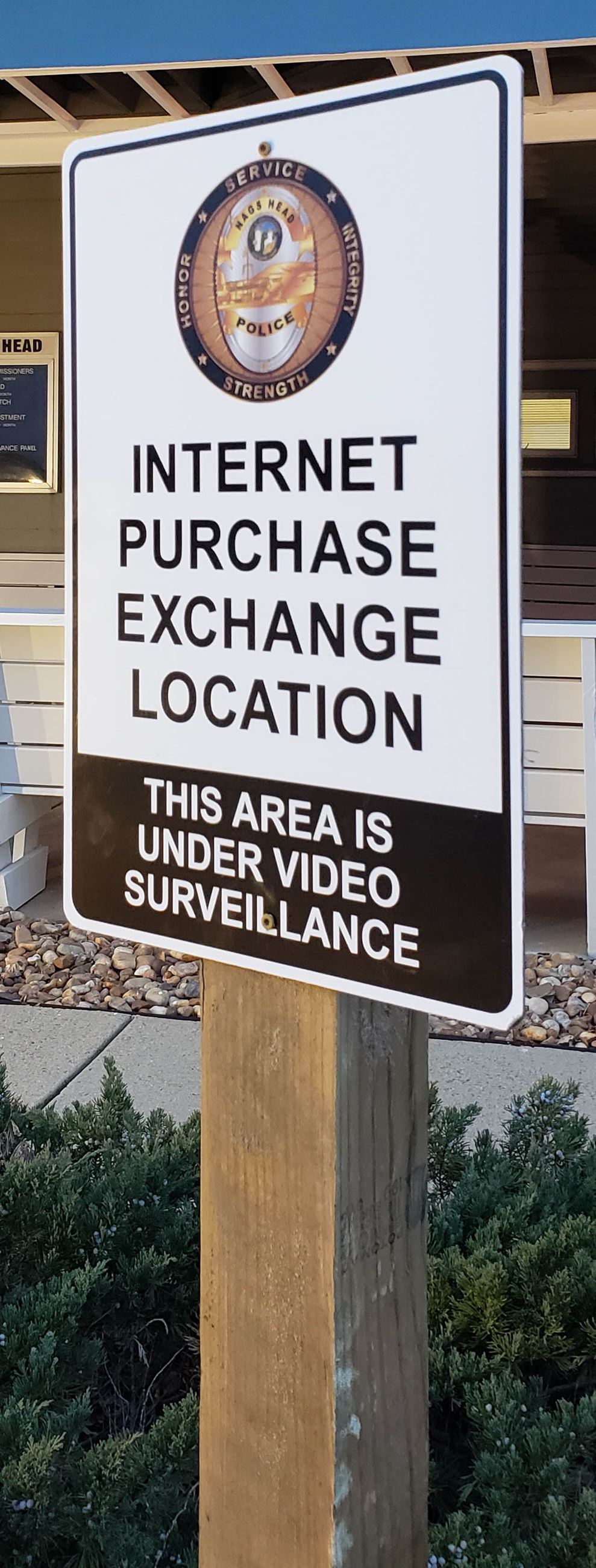 Internet Purchase Exchange Location